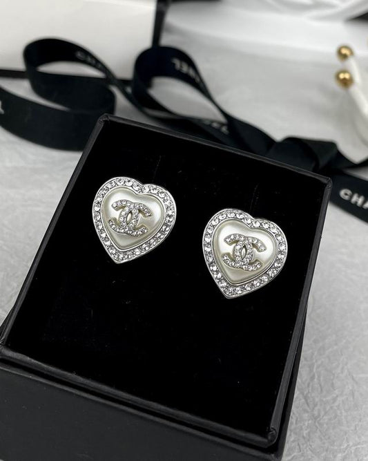 CHANEL Earring