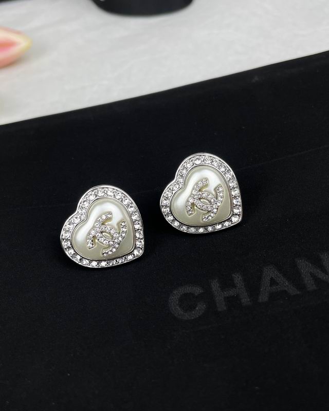 CHANEL Earring