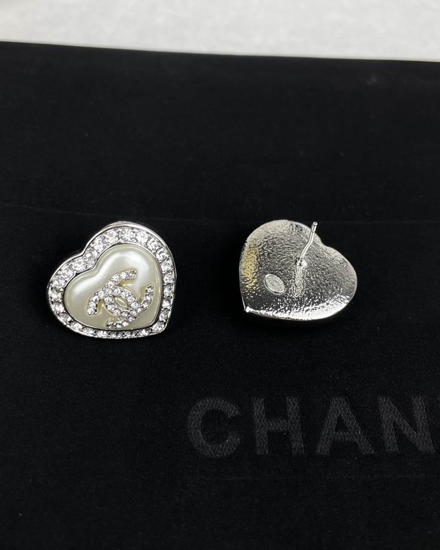CHANEL Earring