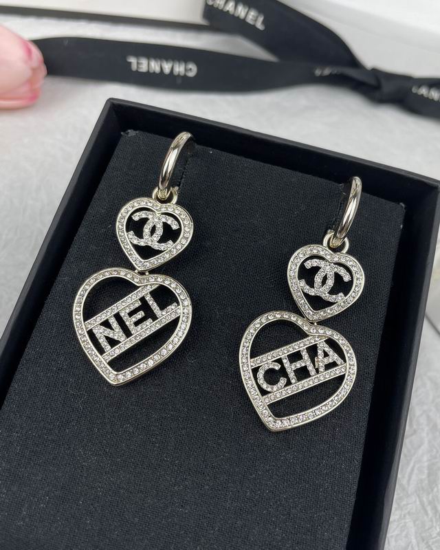 CHANEL Earring