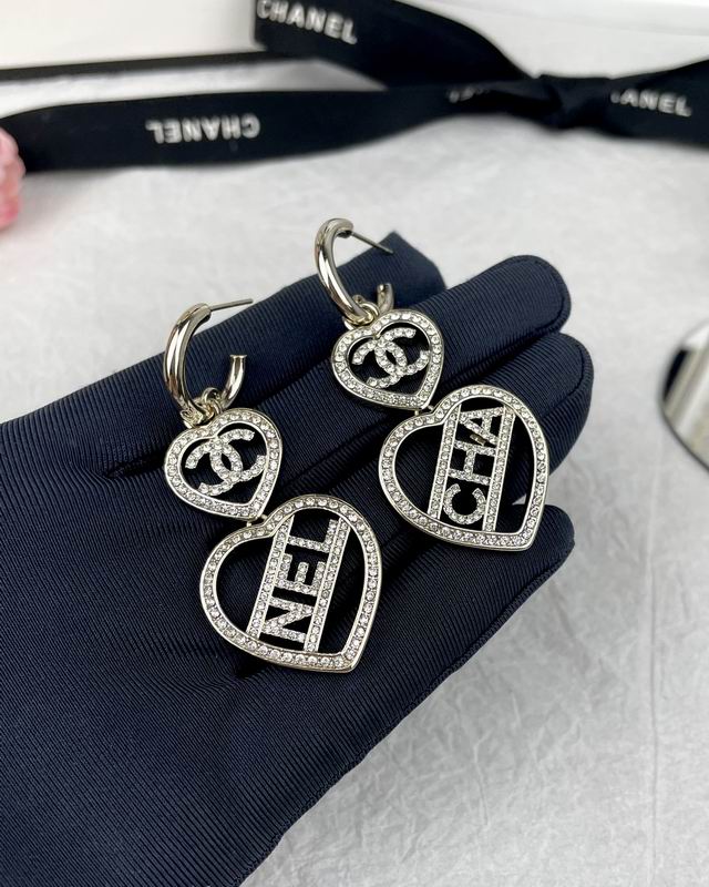 CHANEL Earring