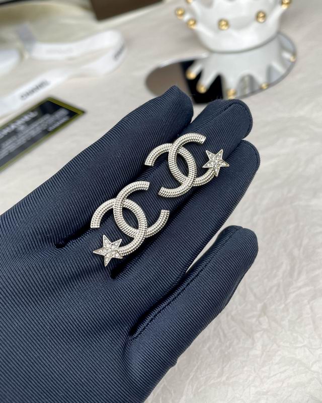 CHANEL Earring