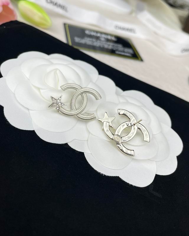 CHANEL Earring