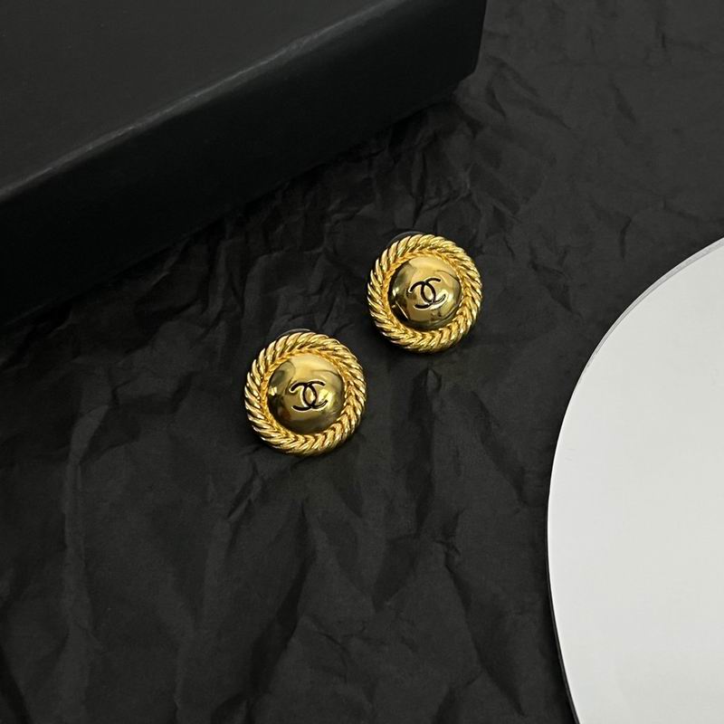 CHANEL Earring
