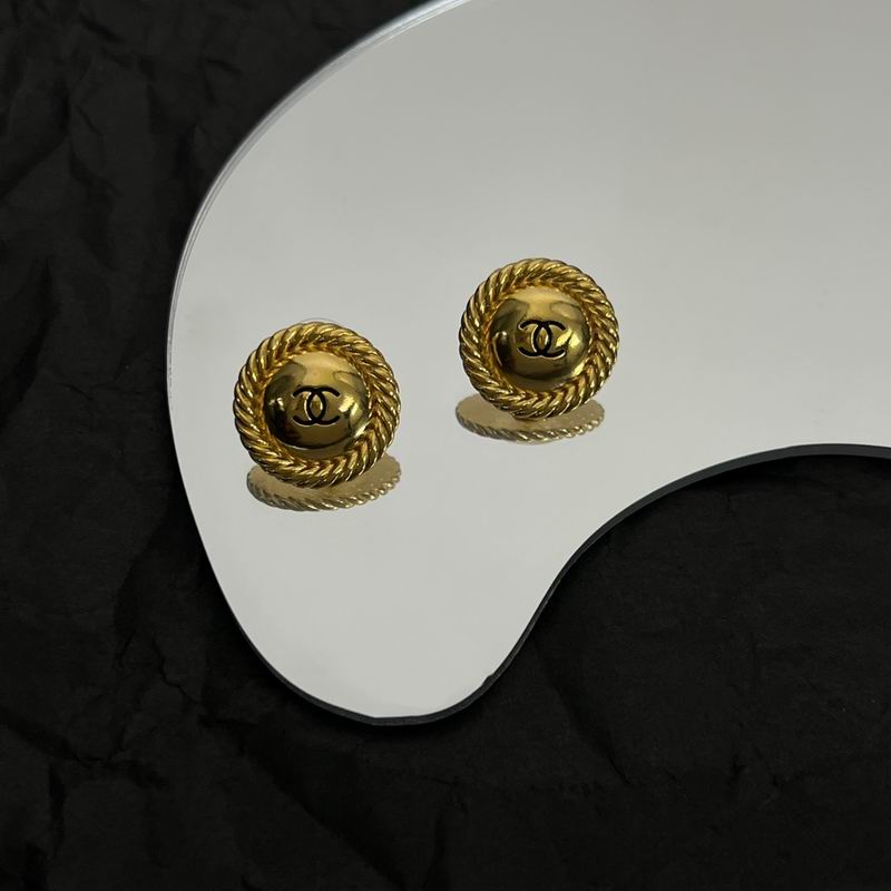 CHANEL Earring