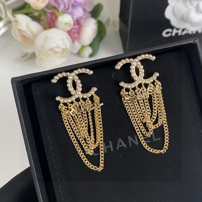 CHANEL Earring