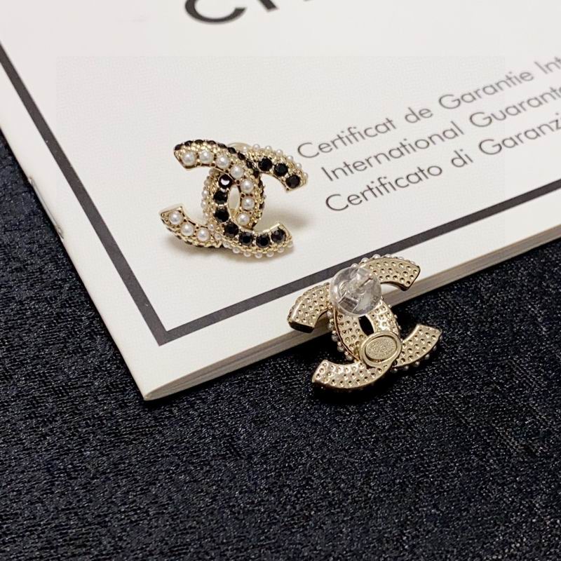 CHANEL Earring