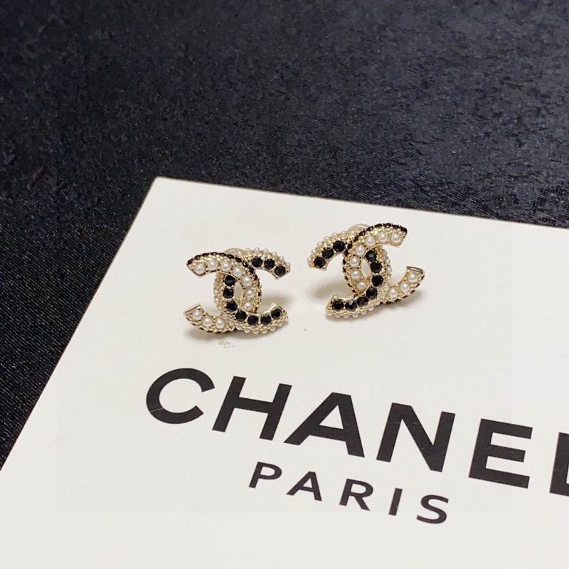 CHANEL Earring