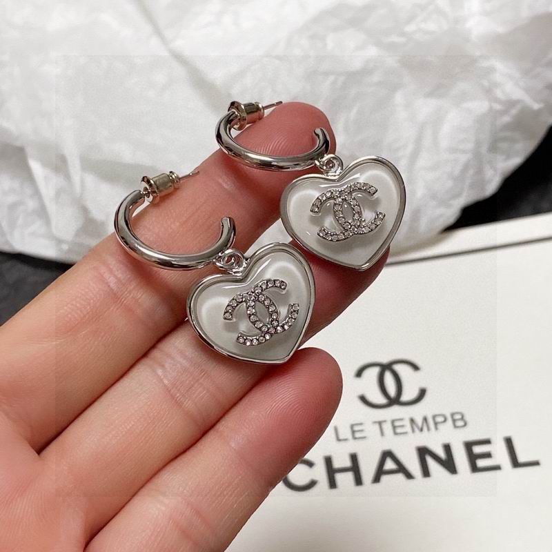 CHANEL Earring