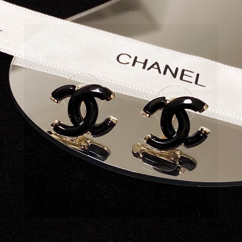 CHANEL Earring