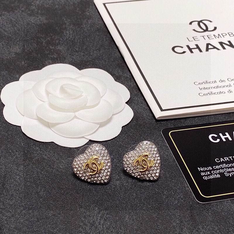 CHANEL Earring
