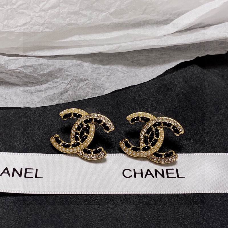 CHANEL Earring
