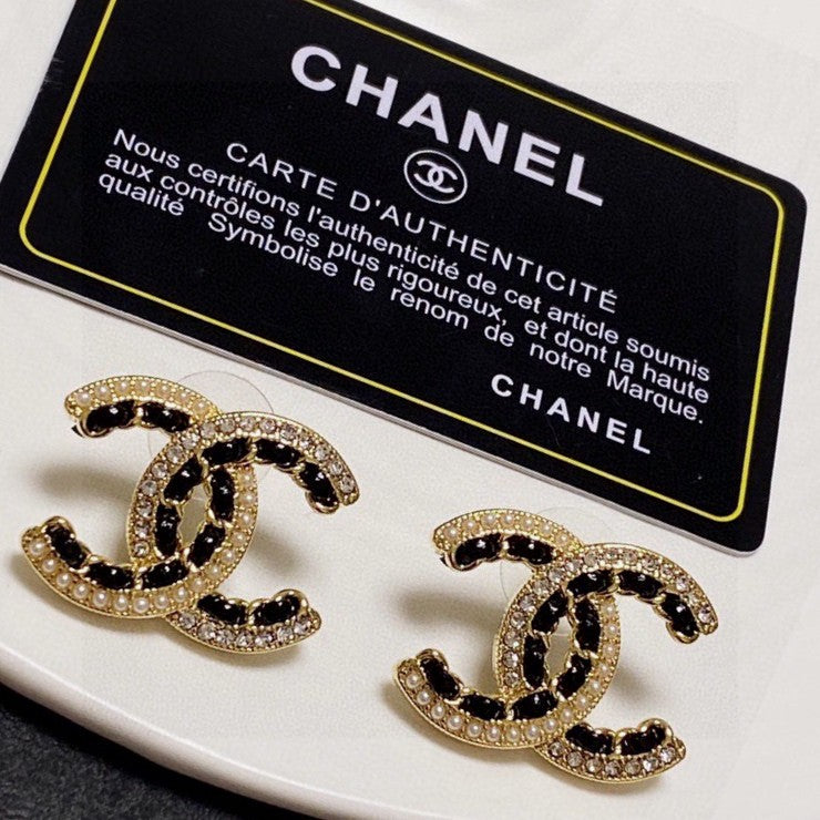 CHANEL Earring