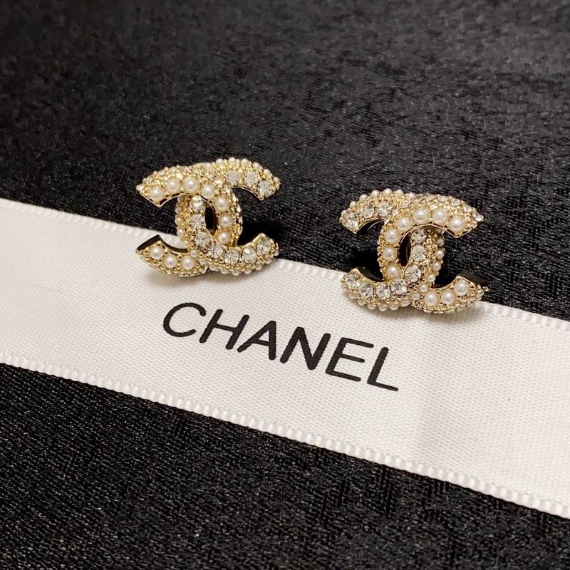 CHANEL Earring