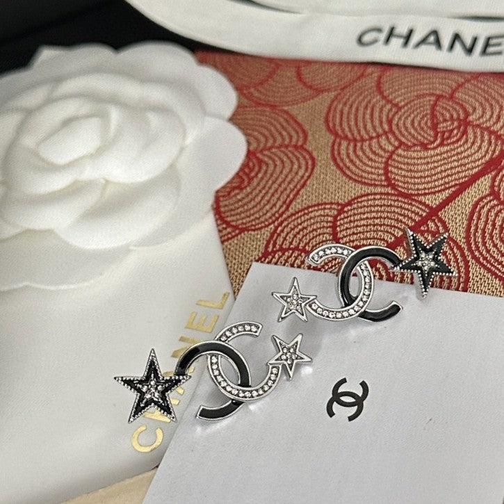 CHANEL Earring