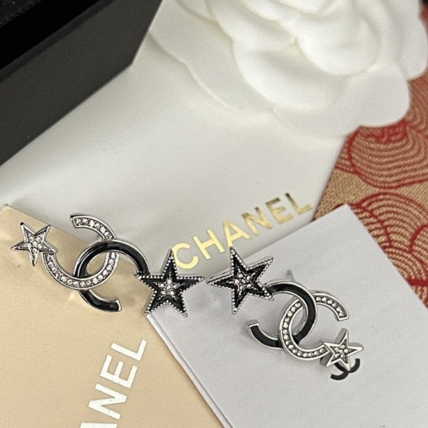 CHANEL Earring