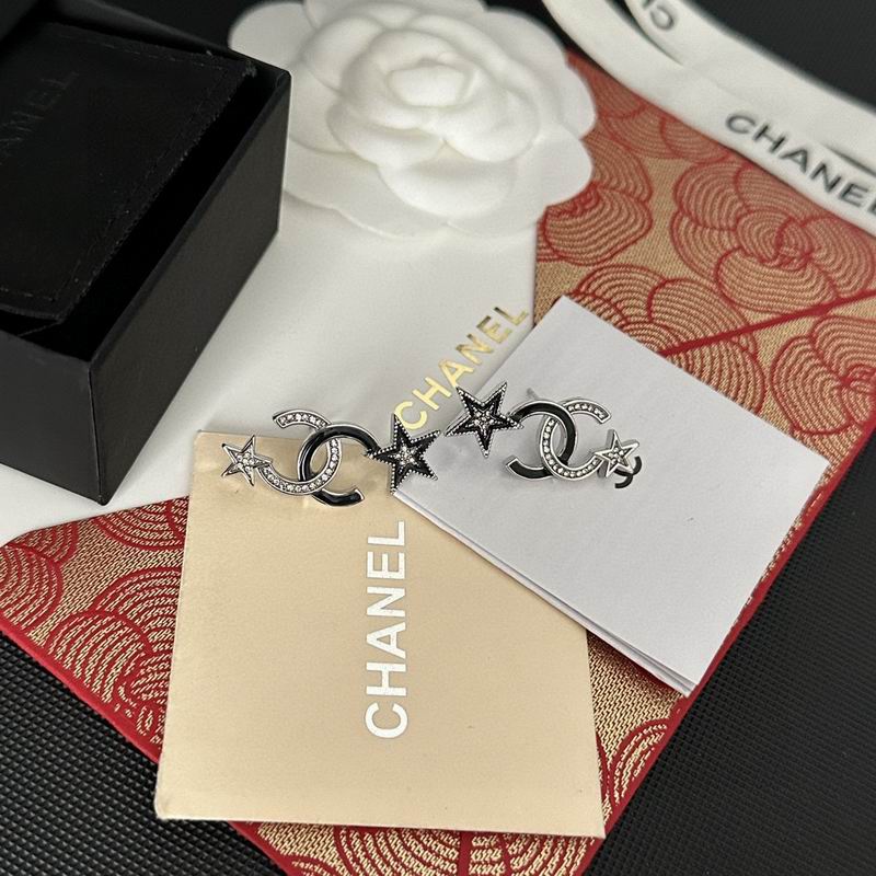 CHANEL Earring