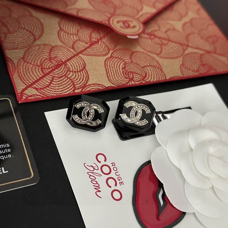 CHANEL Earring