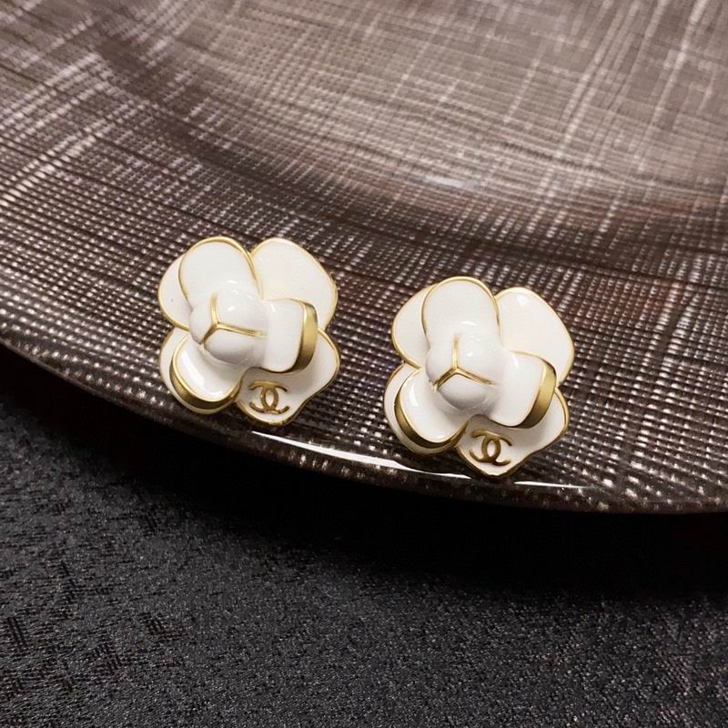 CHANEL Earring