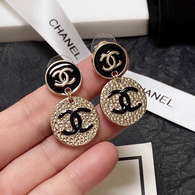 CHANEL Earring