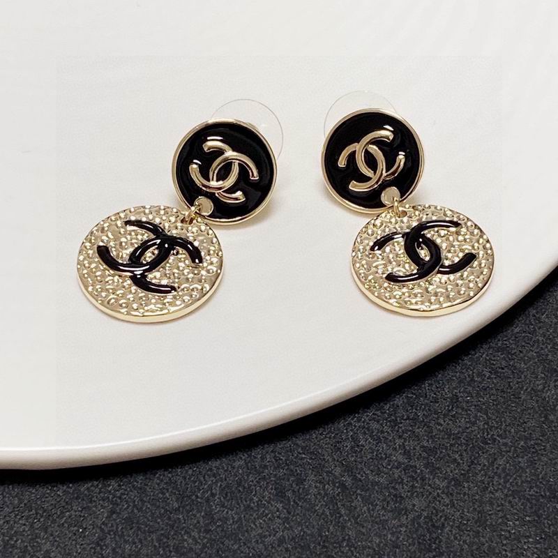 CHANEL Earring