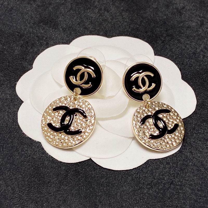 CHANEL Earring