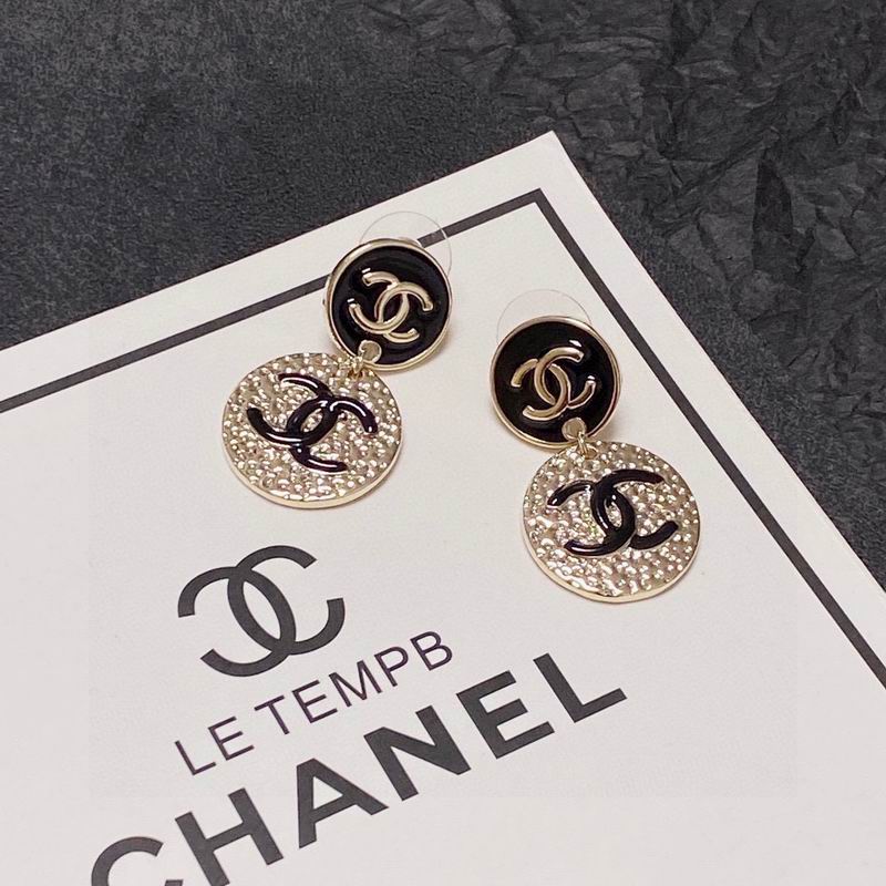 CHANEL Earring