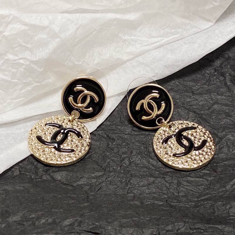 CHANEL Earring