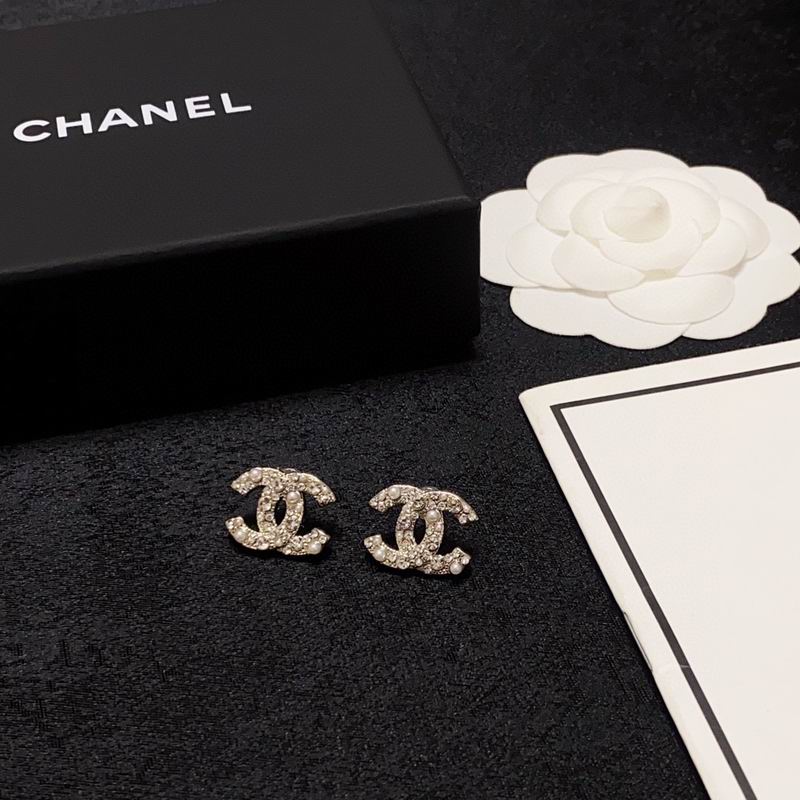 CHANEL Earring