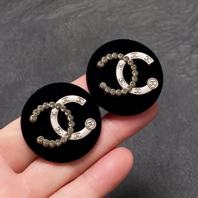 CHANEL Earring
