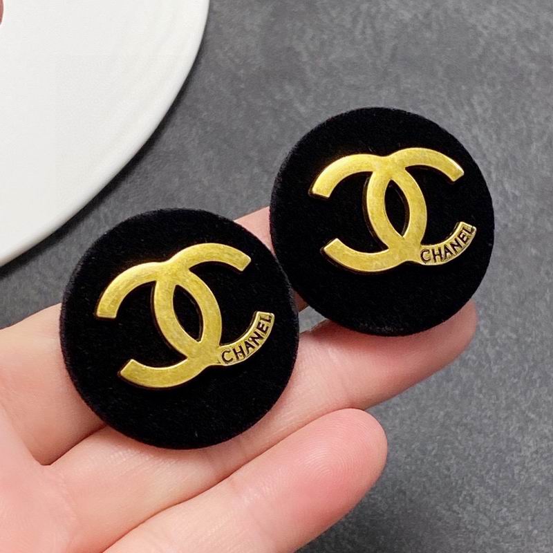 CHANEL Earring