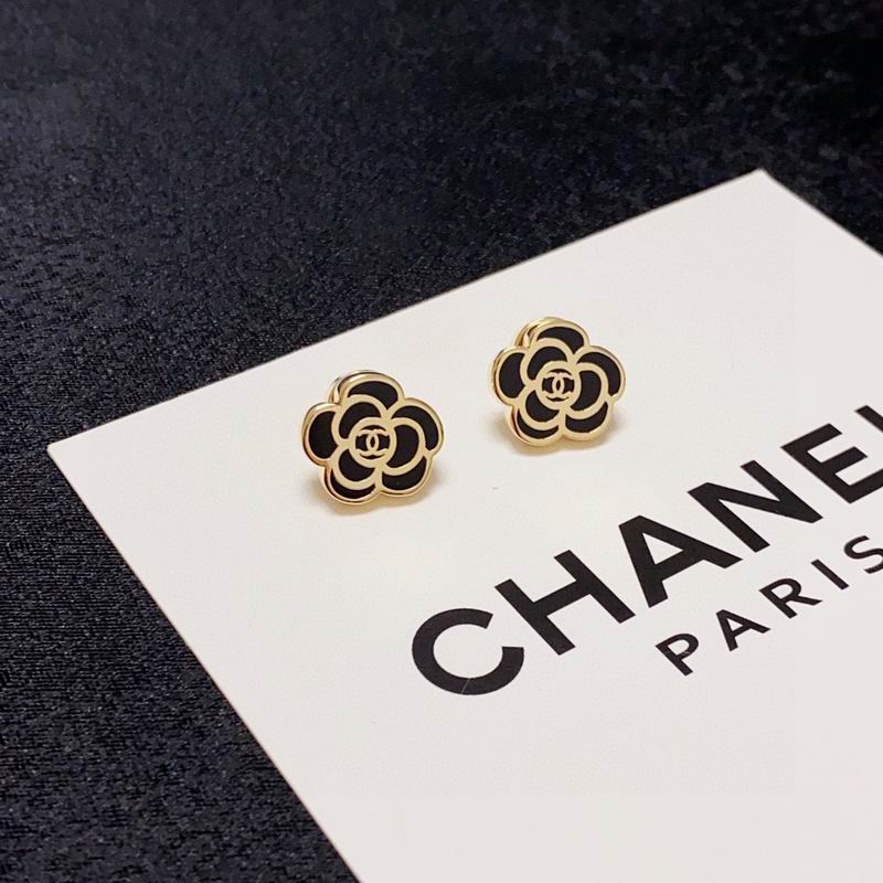 CHANEL Earring