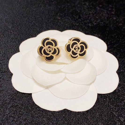 CHANEL Earring