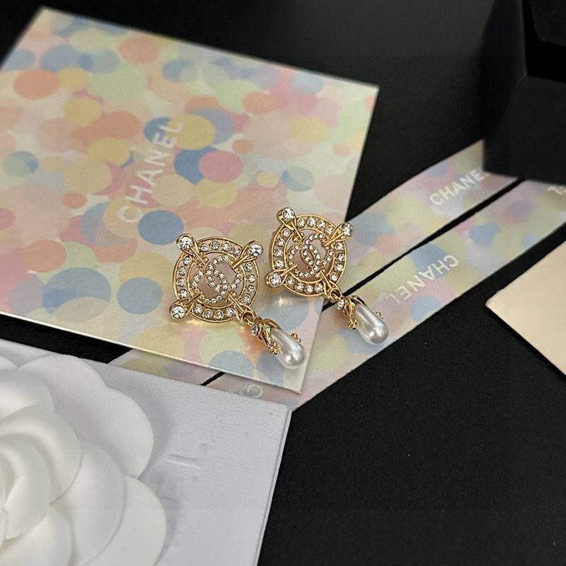 CHANEL Earring