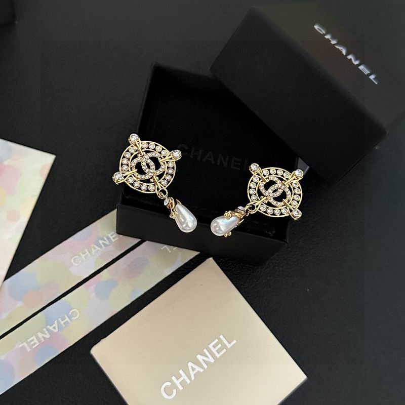 CHANEL Earring