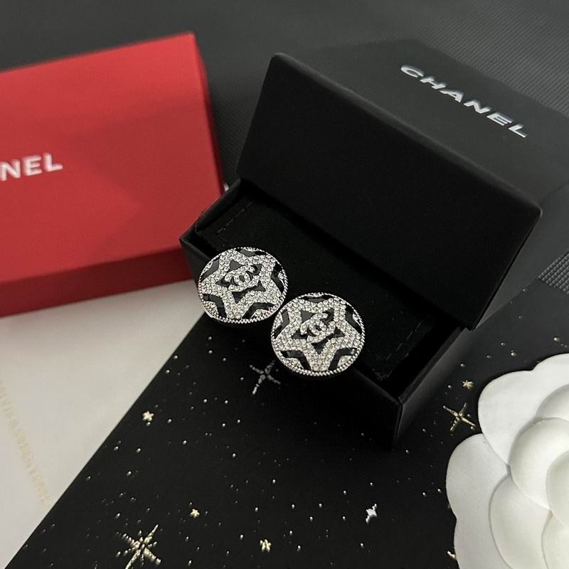 CHANEL Earring
