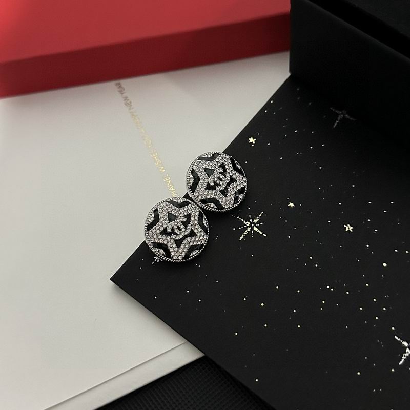 CHANEL Earring