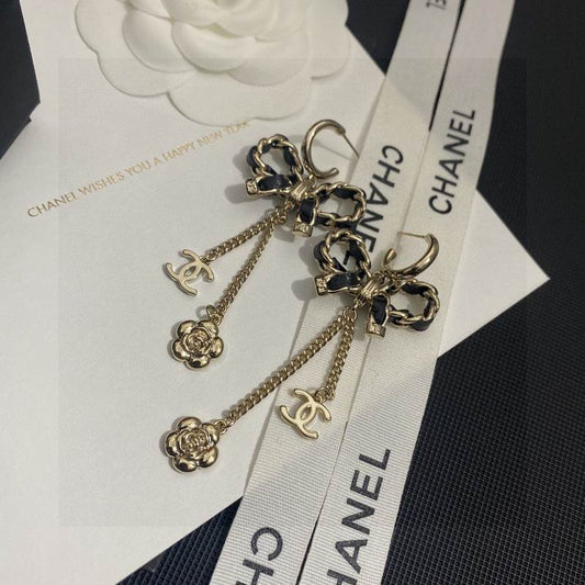 CHANEL Earring