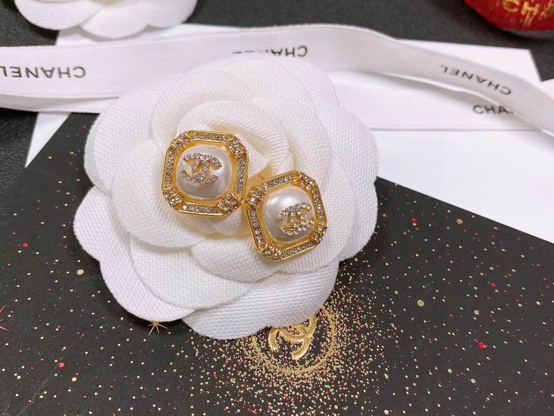 CHANEL Earring