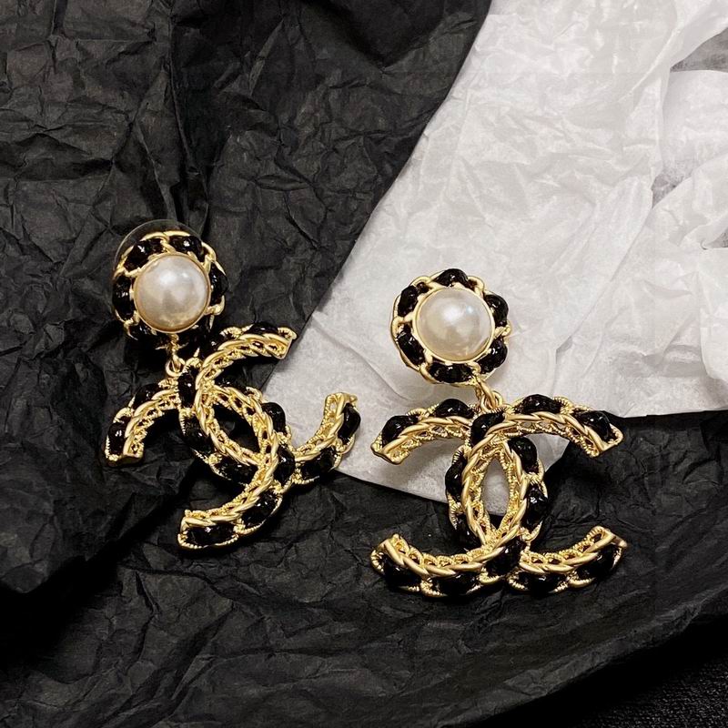 CHANEL Earring
