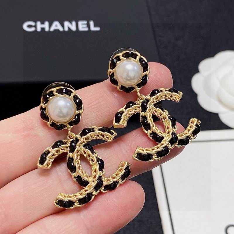 CHANEL Earring