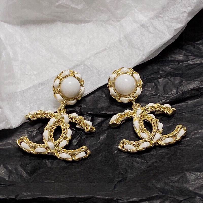 CHANEL Earring