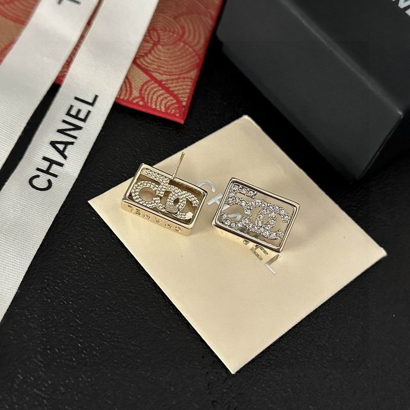 CHANEL Earring