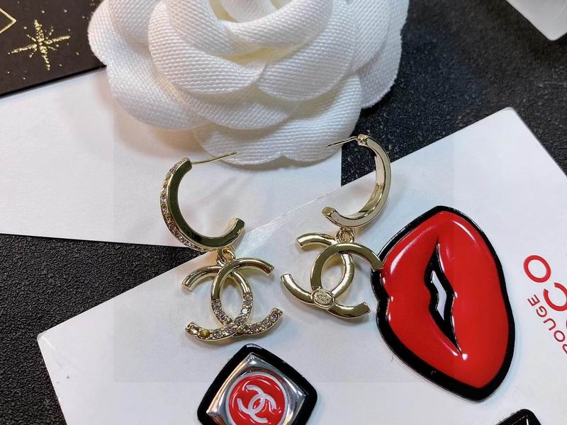 CHANEL Earring