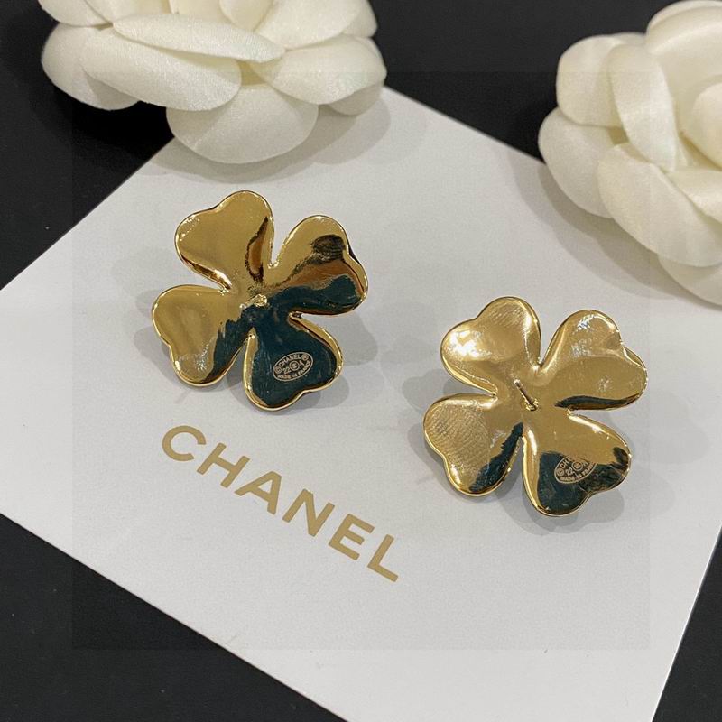 CHANEL Earring