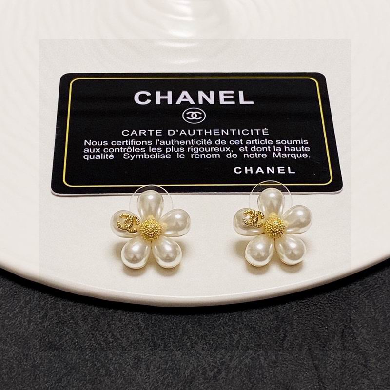 CHANEL Earring