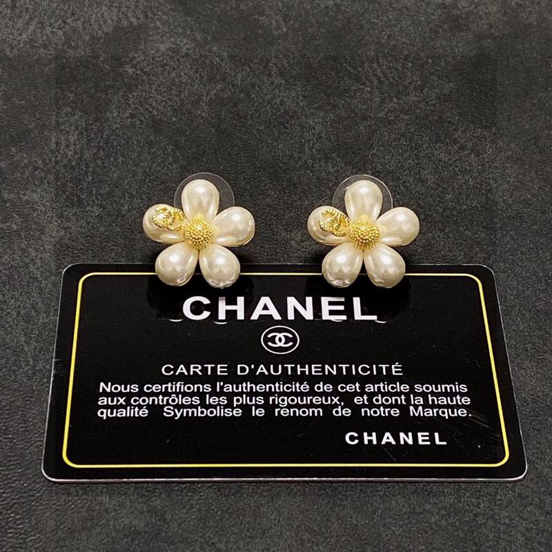 CHANEL Earring