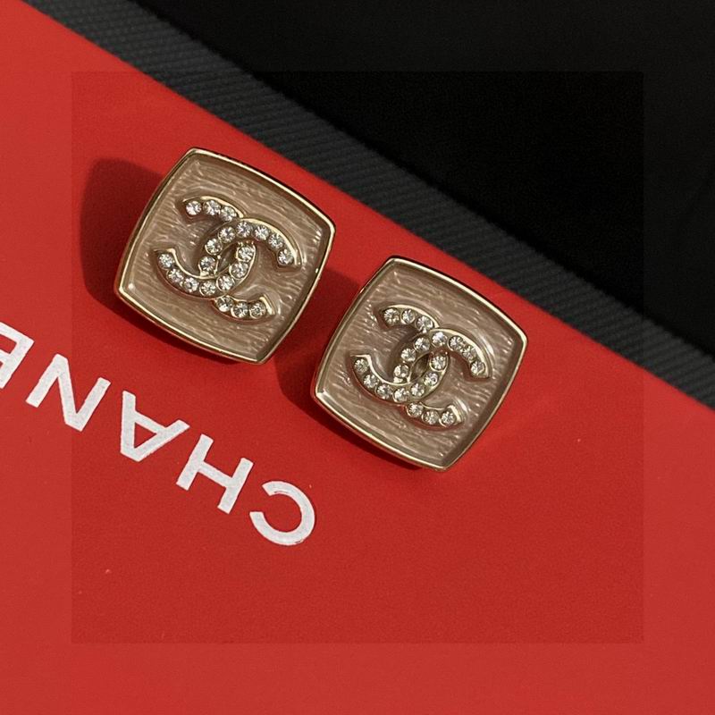 CHANEL Earring