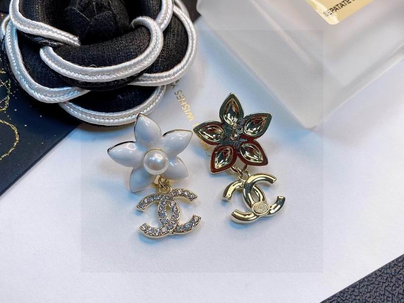 CHANEL Earring