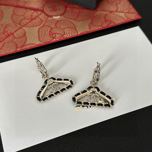 CHANEL Earring